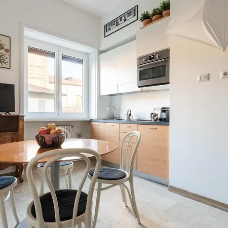 La Casa Colorata - Flats In - Porta Romana Apartment